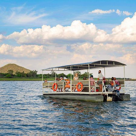 Finfoot Lake Reserve By Dream Resorts Vaaldam ภายนอก รูปภาพ